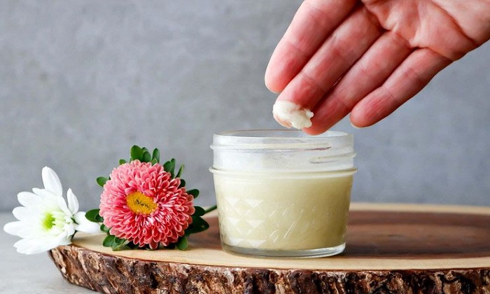 کرم مناسب پوست های خشک