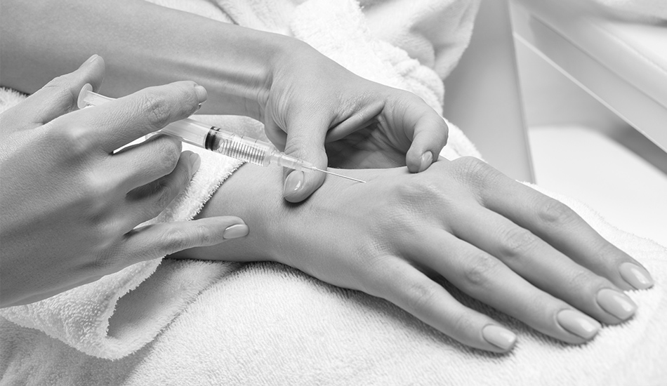 بهترین روش جوانسازی دست در یک نگاه