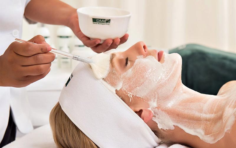 تفاوت لایه برداری آنزیمی و شیمیایی در چیست؟