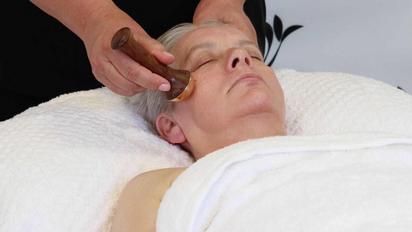 ماساژ هورمونی