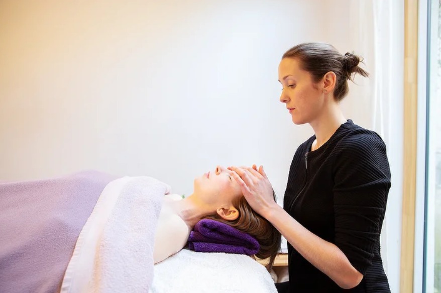 ماساژ هورمونی